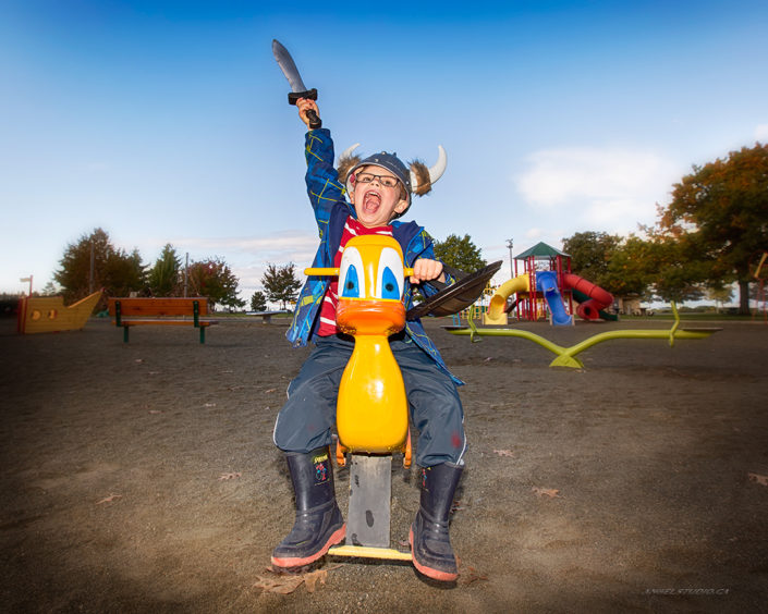 child portrait, environmental portraitiking